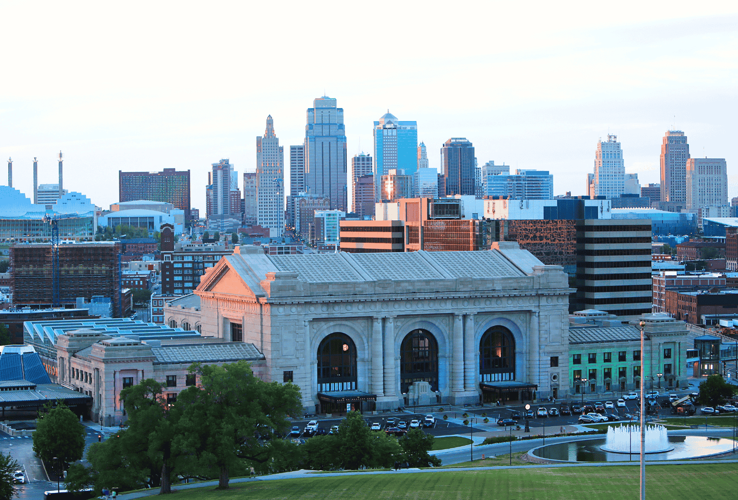 Downtown Kansas City, the location of the best banks for checking accounts in KC